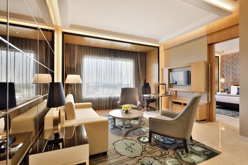 Radisson Blu Coimbatore Exterior foto Suite at the hotel