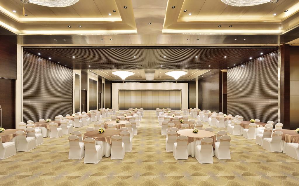 Radisson Blu Coimbatore Exterior foto The Grand Ballroom